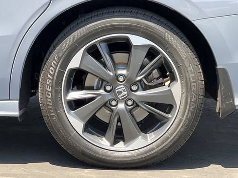 Used 2024 Honda Odyssey Elite image 38