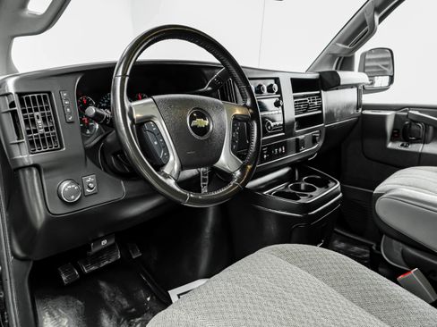 Used 2019 Chevrolet Express 2500 w/ Driver Convenience Package image 8