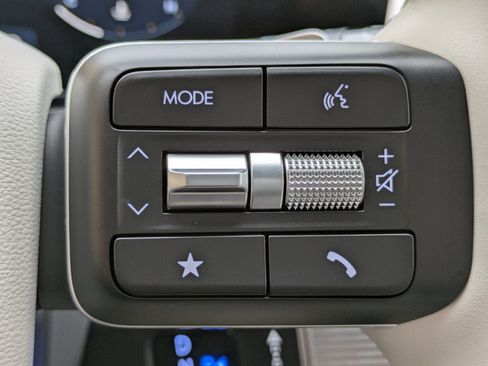 Used 2025 Hyundai Santa Fe Calligraphy image 22