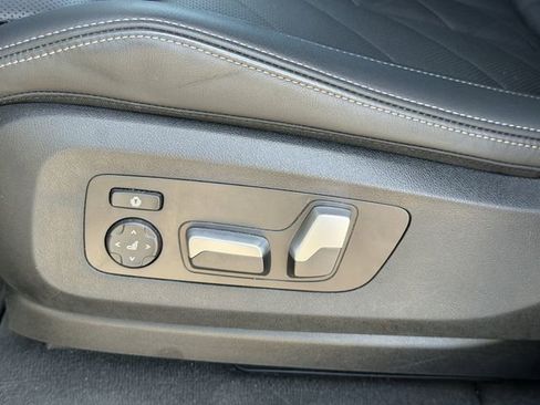 Certified 2025 BMW X5 xDrive50e image 19