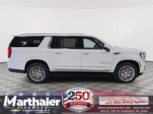 Used 2025 GMC Yukon XL Denali AWD/4WD image 1