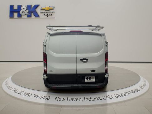 Used 2018 Ford Transit 150 130 Low Roof RWD image 5