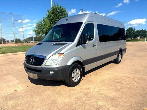 Used 2007 Dodge Sprinter 2500 w/ Cooling Group image 3