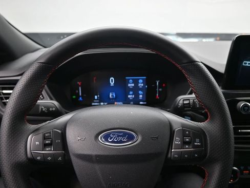 Used 2025 Ford Escape ST-Line AWD/4WD image 13