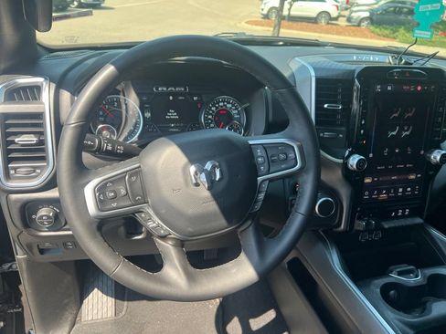Used 2025 RAM 1500 Big Horn AWD/4WD image 11