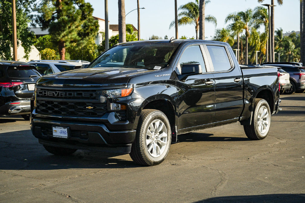New 2026 Chevrolet Silverado 1500 Custom RWD image 3