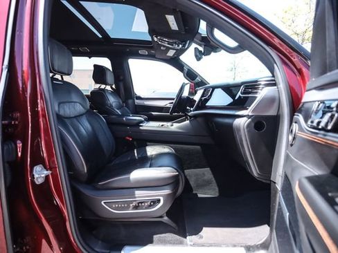 Used 2022 Jeep Grand Wagoneer Series III w/ Flexible Seating Group AWD/4WD image 80