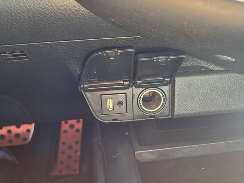 Used 2019 Toyota Camry XSE image 19