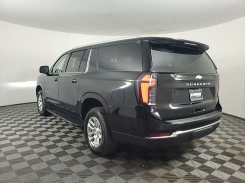 New 2026 Chevrolet Suburban LS image 6