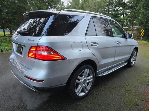 Used 2014 Mercedes-Benz ML 350 ML 350 4MATIC Sport Utility 4D image 5