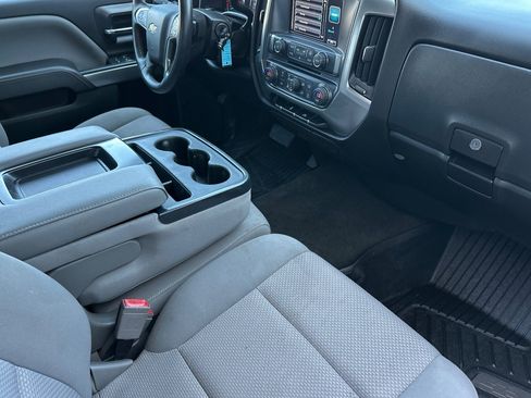 Used 2017 Chevrolet Silverado 1500 LT w/ High Desert Package AWD/4WD image 32