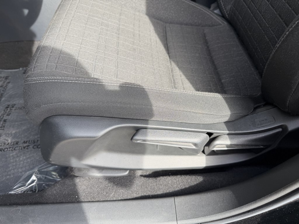 Used 2024 Honda HR-V LX image 28