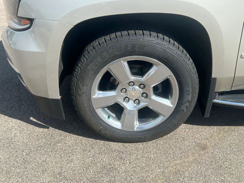 Used 2017 Chevrolet Tahoe Premier AWD/4WD image 19