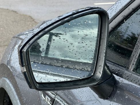 Used 2019 Volkswagen Tiguan SEL R-Line image 54