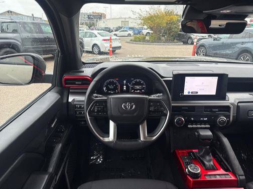 Used 2025 Toyota Tacoma TRD Off-Road AWD/4WD image 12