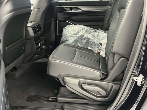 New 2026 Jeep Grand Wagoneer L 4WD image 12