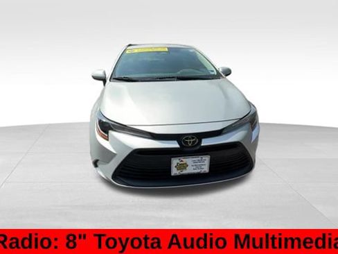 Used 2025 Toyota Corolla LE FWD image 12