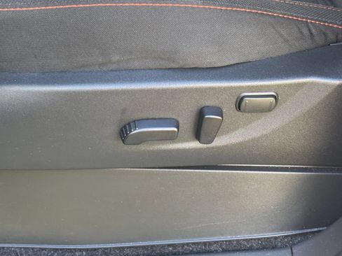 Used 2026 Nissan Frontier PRO-4X AWD/4WD image 18