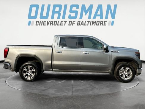 Used 2025 GMC Sierra 1500 SLT AWD/4WD image 7