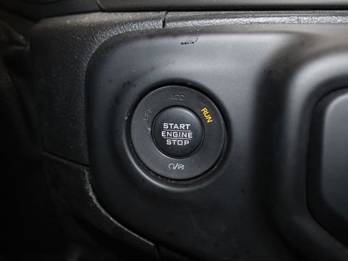 Used 2018 Jeep Wrangler Unlimited Sport S image 49