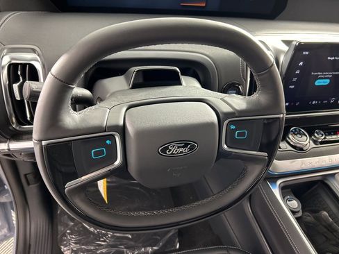 New 2025 Ford Expedition Max Platinum w/ Stealth Performance Package image 17