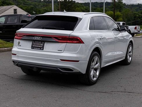 Used 2023 Audi Q8 Premium w/ Convenience Package AWD/4WD image 4