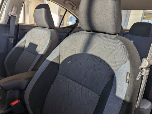 New 2025 Nissan Versa SV w/ Trunk Package FWD image 22