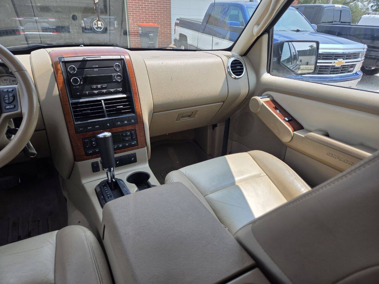 Used 2010 Ford Explorer Eddie Bauer AWD/4WD image 13
