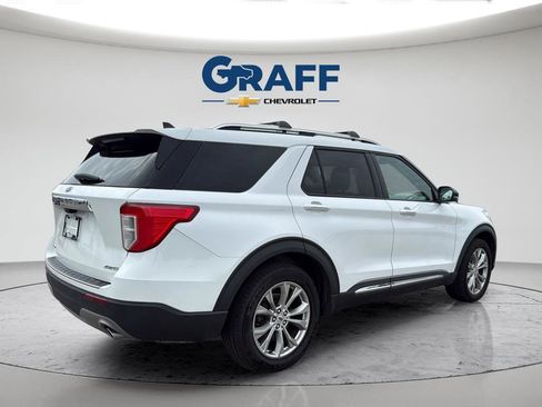 Used 2021 Ford Explorer Limited w/ Equipment Group 301A AWD/4WD image 8