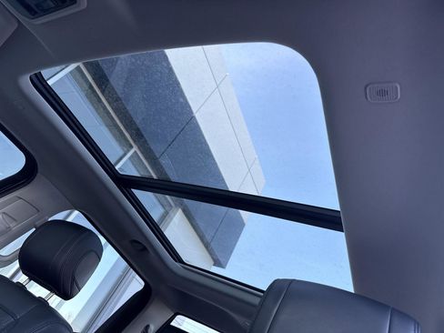 Used 2022 Toyota Tundra Limited image 19