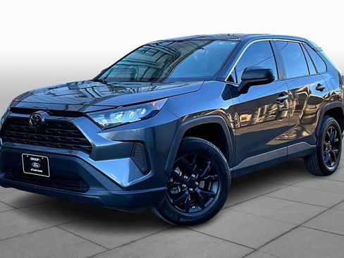 Used 2022 Toyota RAV4 LE image 34