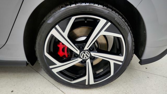 Used 2025 Volkswagen GTI SE FWD image 81