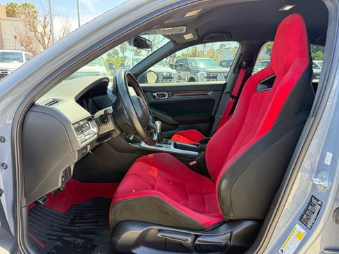 Used 2023 Honda Civic Type R image 5