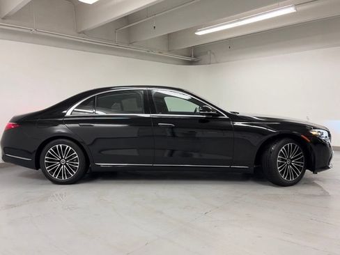 Certified 2024 Mercedes-Benz S 580 4MATIC Sedan image 7