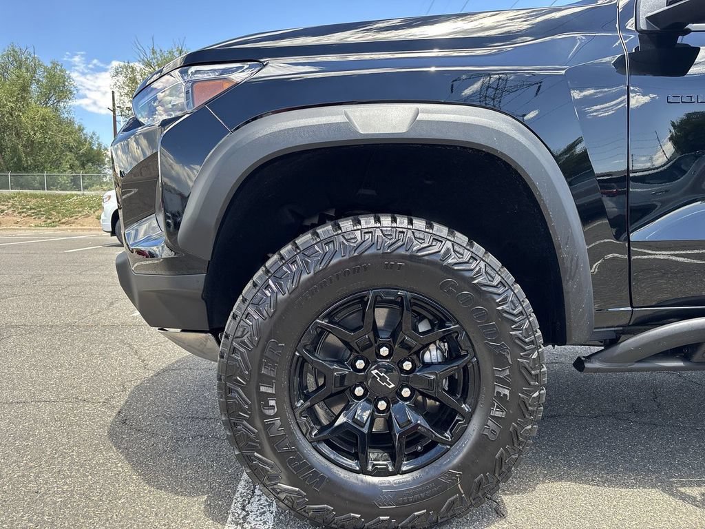 New 2026 Chevrolet Colorado ZR2 w/ Midnight Edition AWD/4WD image 34