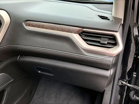 Certified 2023 GMC Acadia Denali w/ LPO, Floor Liner Package image 16