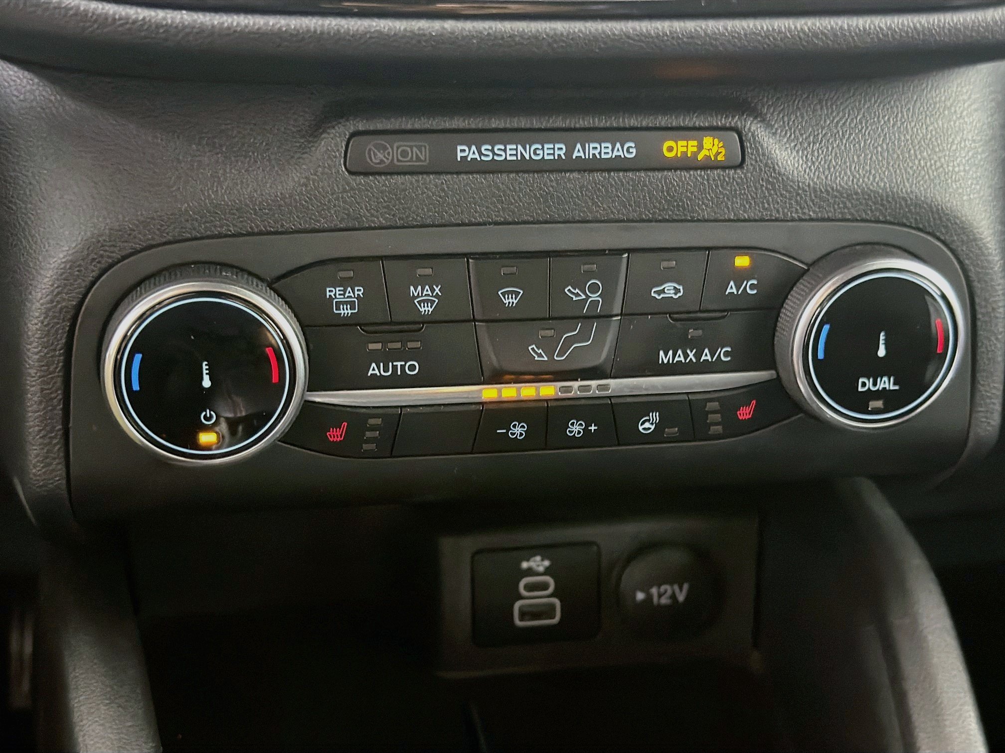Used 2025 Ford Escape ST-Line Select AWD/4WD image 22