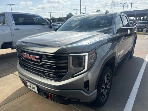 Used 2024 GMC Sierra 1500 AT4 w/ Technology Package AWD/4WD image 2