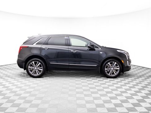 Used 2020 Cadillac XT5 Premium Luxury w/ LPO, Floor Liner Package image 10