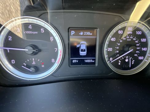 Used 2018 Hyundai Sonata SE w/ Cargo Package FWD image 5