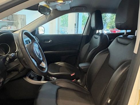 Used 2021 Jeep Compass Latitude AWD/4WD image 12