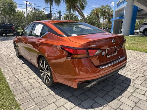 Used 2022 Nissan Altima 2.5 SR FWD image 35