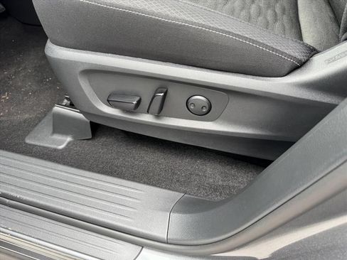 Certified 2026 Nissan Pathfinder SV FWD image 27