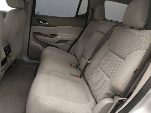 Used 2017 GMC Acadia SLE FWD image 18