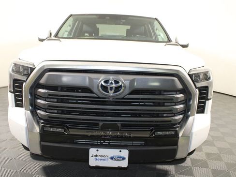 Used 2023 Toyota Tundra Limited image 3