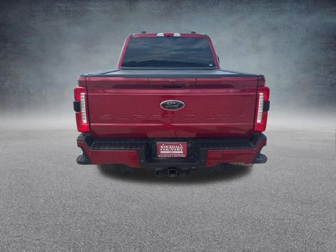 Used 2025 Ford F250 XLT w/ Black Appearance Package AWD/4WD image 4