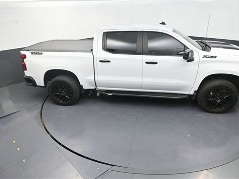 Used 2025 Chevrolet Silverado 1500 LT Trail Boss w/ LT Trail Boss Premium Package image 16