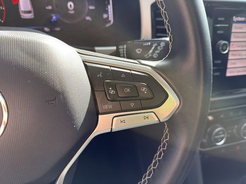 Used 2023 Volkswagen Atlas SE image 23