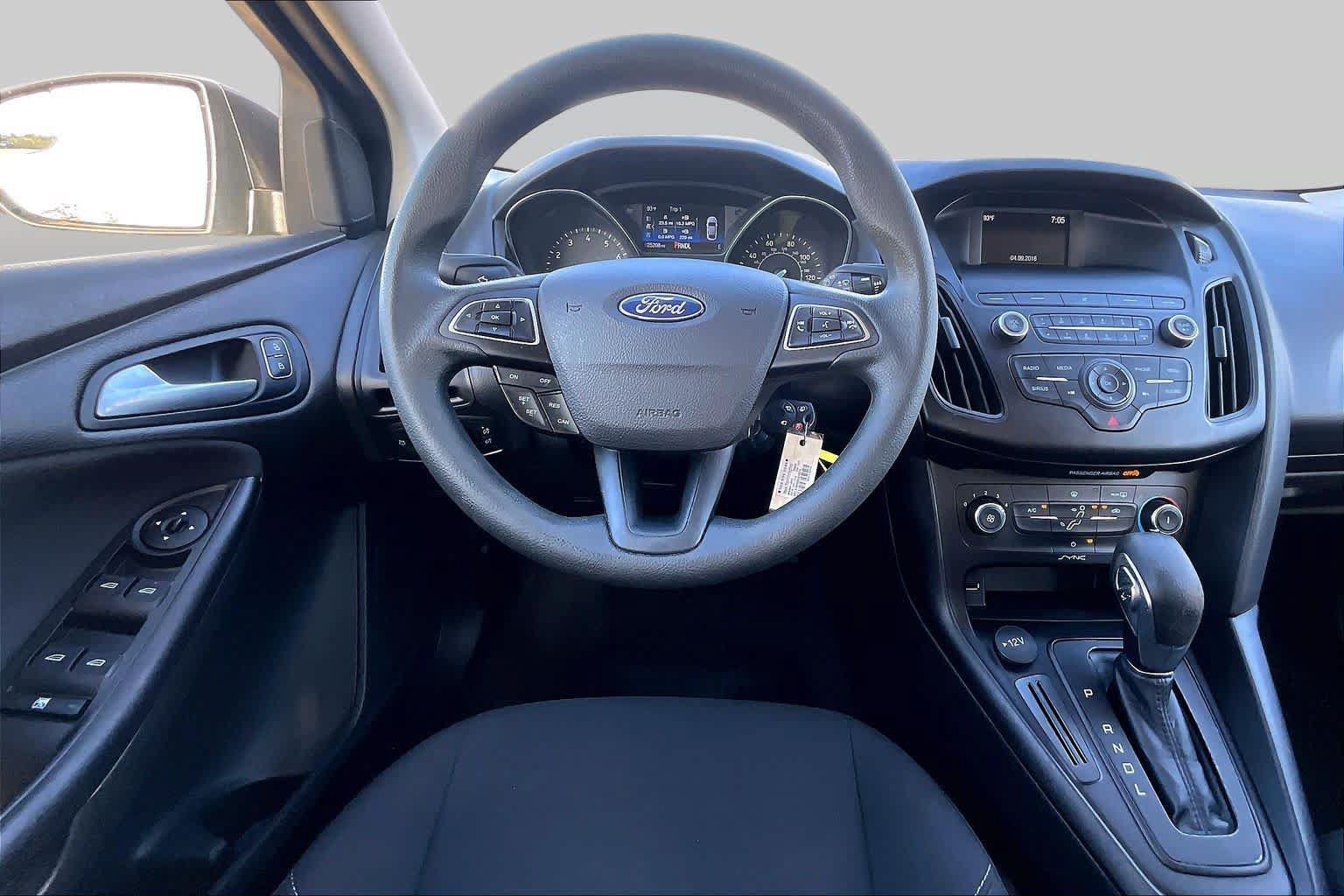 Used 2018 Ford Focus SE w/ Interior Protection Package FWD image 6