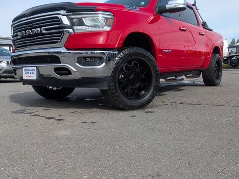 Used 2022 RAM 1500 Laramie AWD/4WD image 2